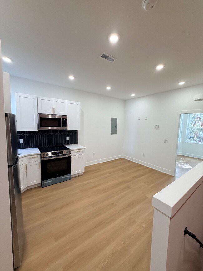 Foto del edificio - 1325 Kerbaugh St