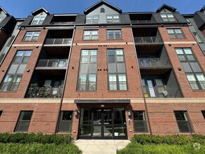 Building Photo - 3927 Fair Ridge Dr