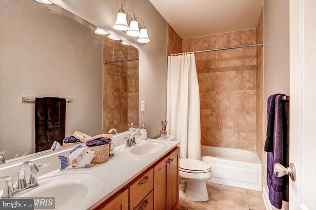 Foto del edificio - 1620 Light St