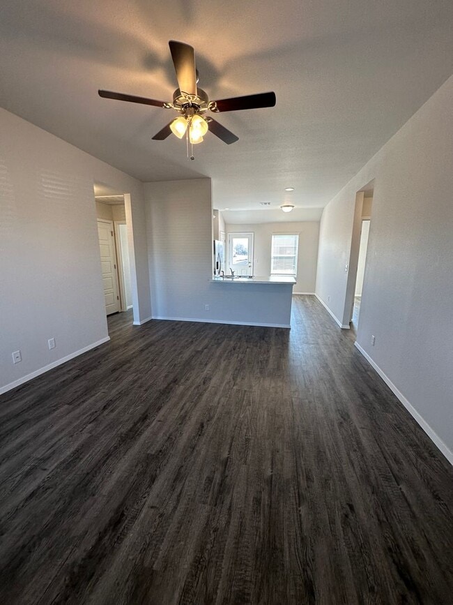 Building Photo - *Pre-leasing* Three Bedroom | Two Bath Home in Broken Arrow