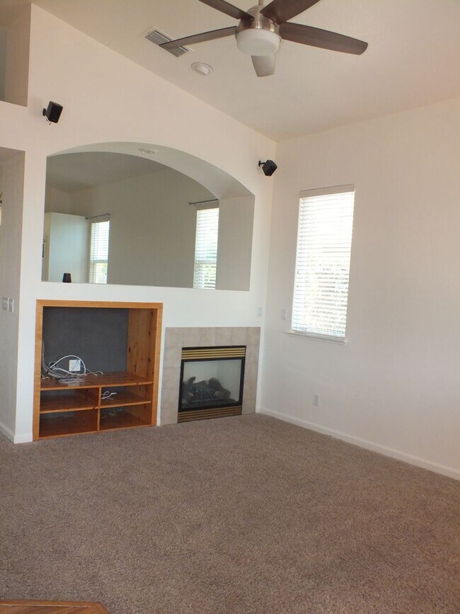 Foto del edificio - 559 Heiler Way