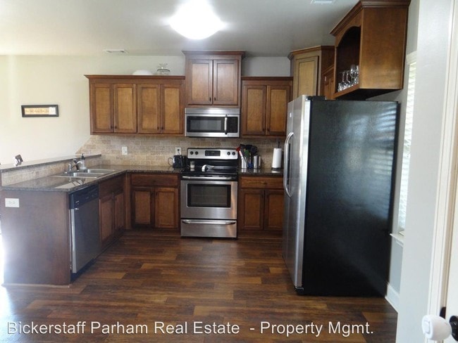 Building Photo - 4 br, 2.5 bath House - 7 Nighthawk Court