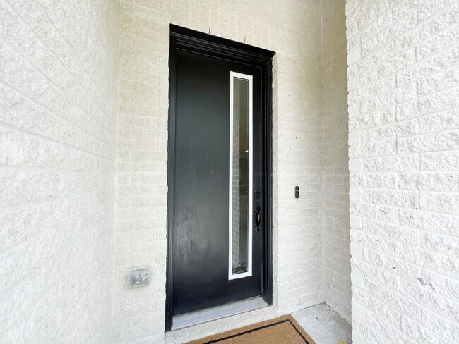 Building Photo - VIEW NOW - COMING SOON -Stunning 3-Bedroom Townhome Overlooking Greenbelt in Plano ISD 600 Collie...