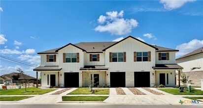 Building Photo - 3306 Abraham Dr