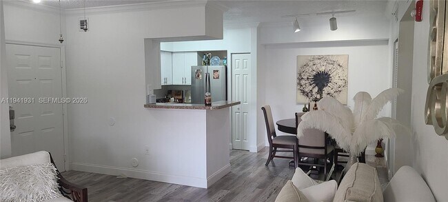 Foto del edificio - 220 SW 116th Ave