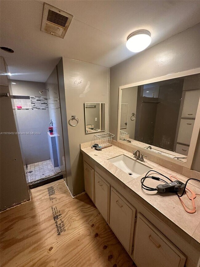 Building Photo - 11764 Leeward Pl