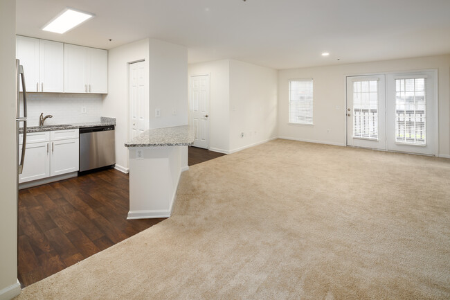 Building Photo - Wesley Hampstead Apartments at Lithia Springs