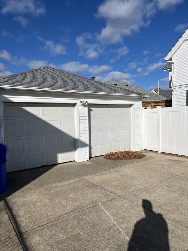 Garaje para 2 coches - 219 Mauran Ave