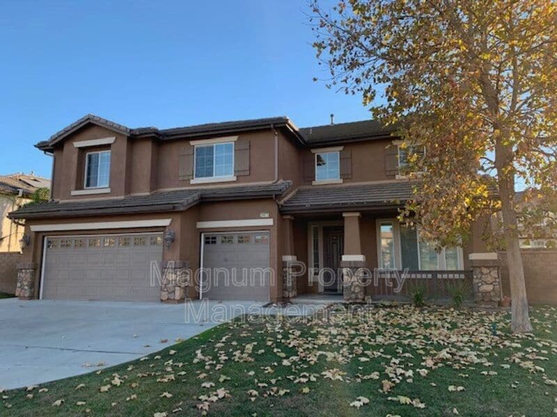 Foto principal - 29675 Ski Ranch St