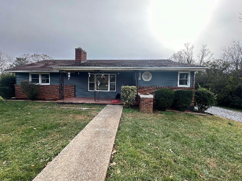 Foto principal - 5600 White Oak Dr