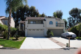 Building Photo - 5821 Portobelo Ct