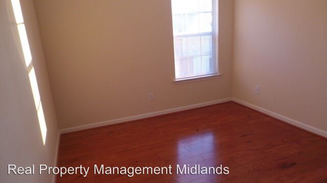 Foto del edificio - 217 Killian Green Dr