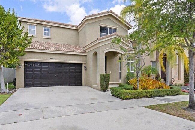 Foto del edificio - 15811 SW 48th Mnr