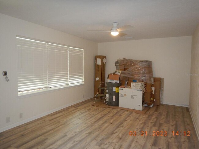 Foto del edificio - 518 NW 27th Ave
