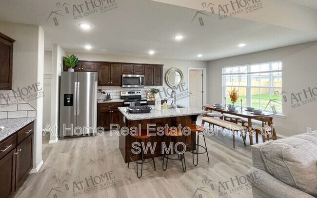 Foto del edificio - 307 Rosalie St