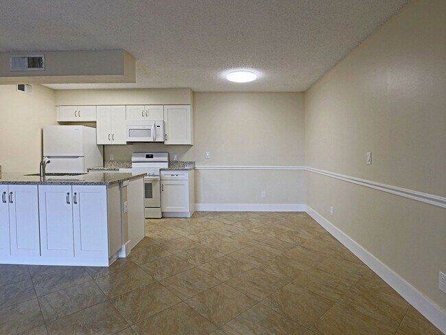 Building Photo - Mystic Gardens 5327-2715