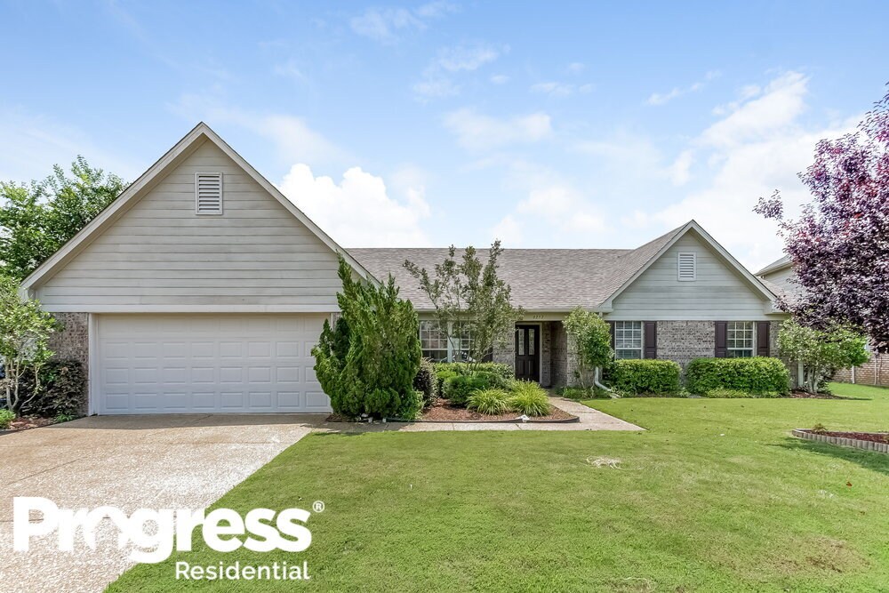 Primary Photo - 6257 Saddletrail Dr
