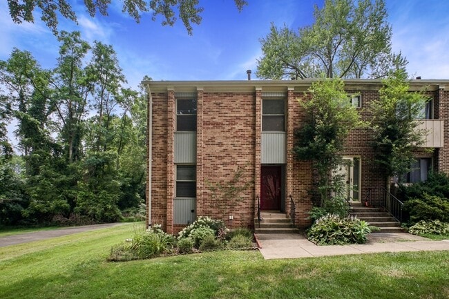 Photo - 5128 Cliffhaven Drive Townhome