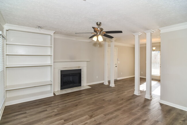 Building Photo - 1423 Marymont Dr