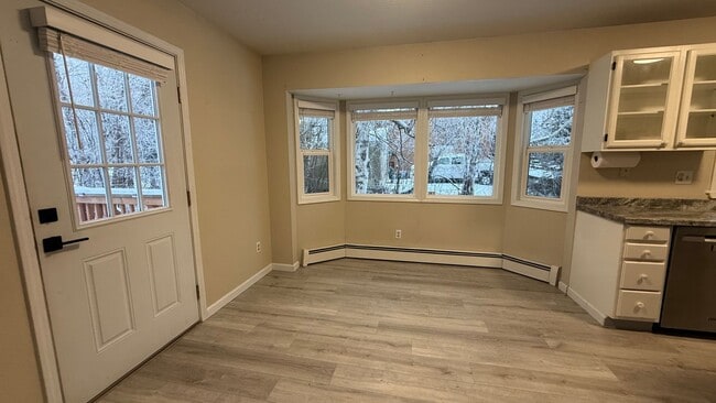 Building Photo - A spacious (4) bedroom corner lot home in Chugiak!