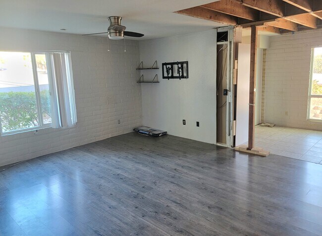 Building Photo - 8450 E Old Spanish Trail