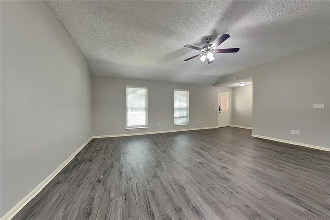 Building Photo - 18138 Garden Manor Dr