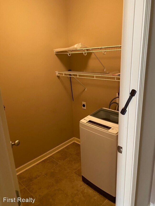Foto del edificio - 3 br, 2 bath House - 350 Embry Lane