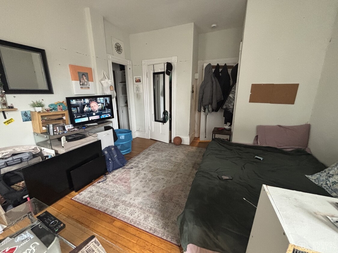 Foto del edificio - 16 Davis Ave