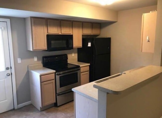 Building Photo - 3902 Snowy Owl Dr