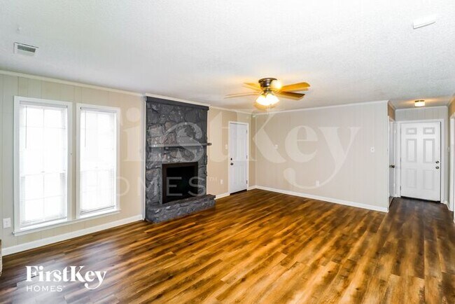 Building Photo - 6229 Skyview Cir