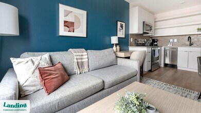 Building Photo - 2009 N Howard St