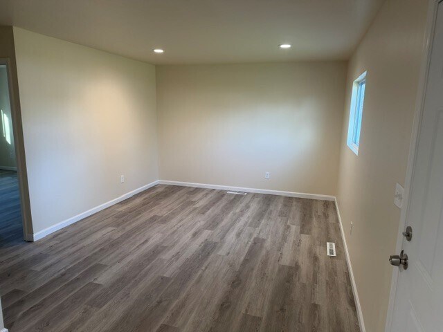 Foto del edificio - 1269 Grovewood Dr