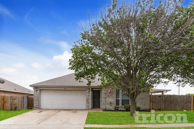 Building Photo - 1377 Meadowbrook Ln