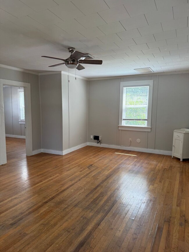 Building Photo - Beaufort2413