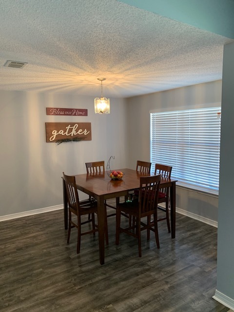 Formal dining room - 2828 Tamiami Trail