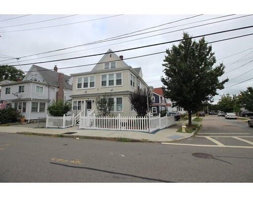 Foto principal - 10 Faxon Rd