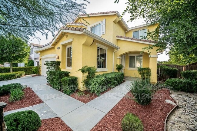 Building Photo - 38669 Clearbrook Dr