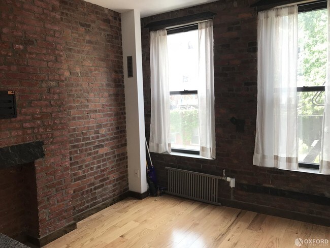 Foto del edificio - 197 E 3rd St