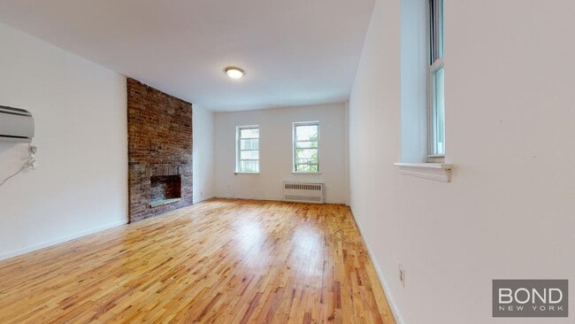 Building Photo - 342 E 87th St