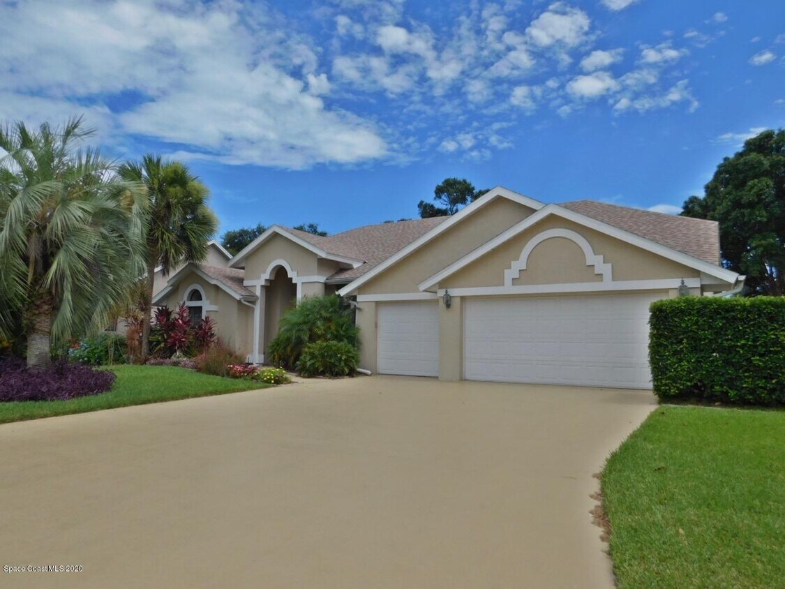 Foto principal - 1367 Cypress Trace Dr