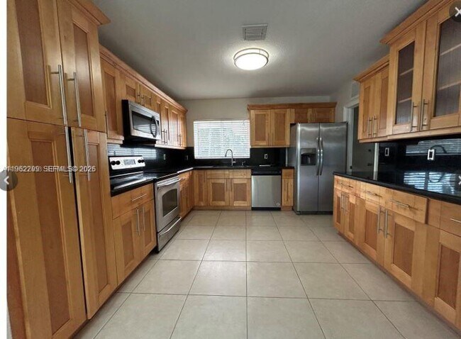 Foto del edificio - 8791 SW 87th St