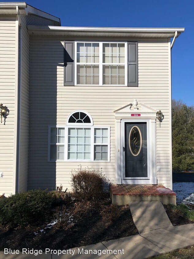 Primary Photo - 2 br, 2.5 bath House - 114 Amanda Lane Uni...