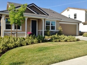 Building Photo - 925 Fulton Way