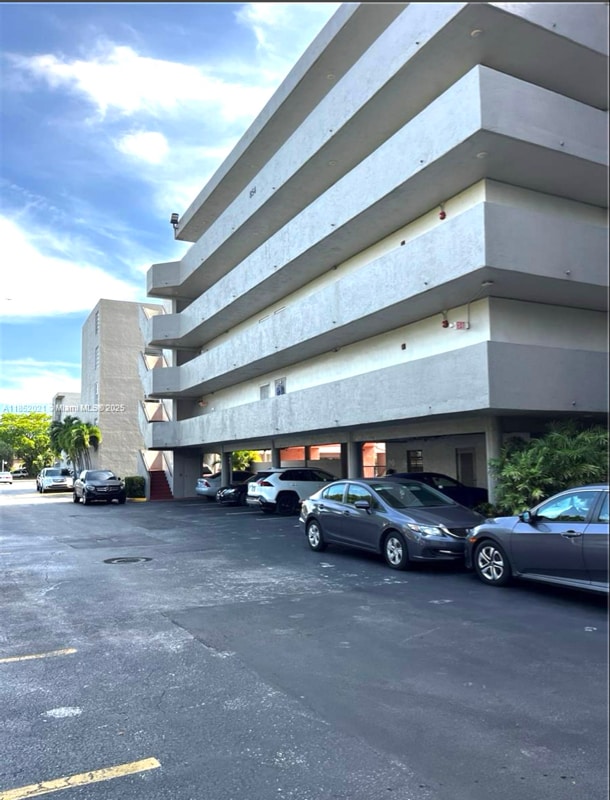 Building Photo - 802 NW 87th Ave