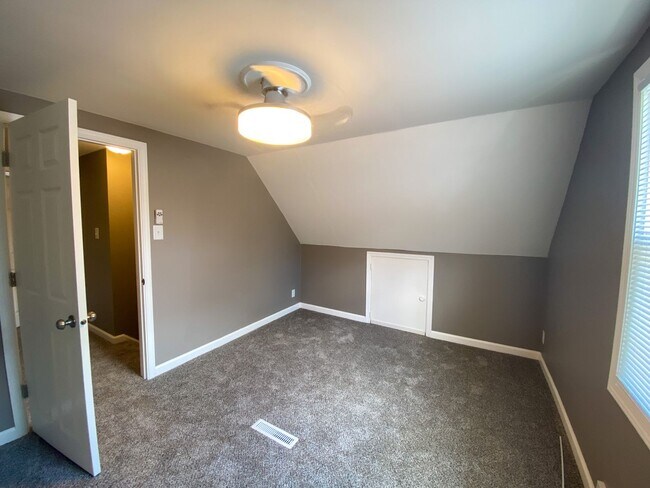 Foto del edificio - 5612 W Carmen Ave