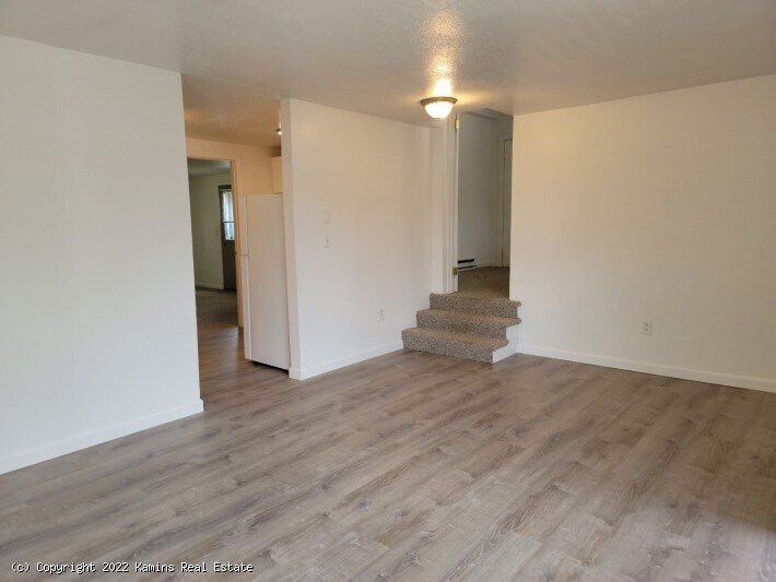 Living Room - 1010 N Pleasant St