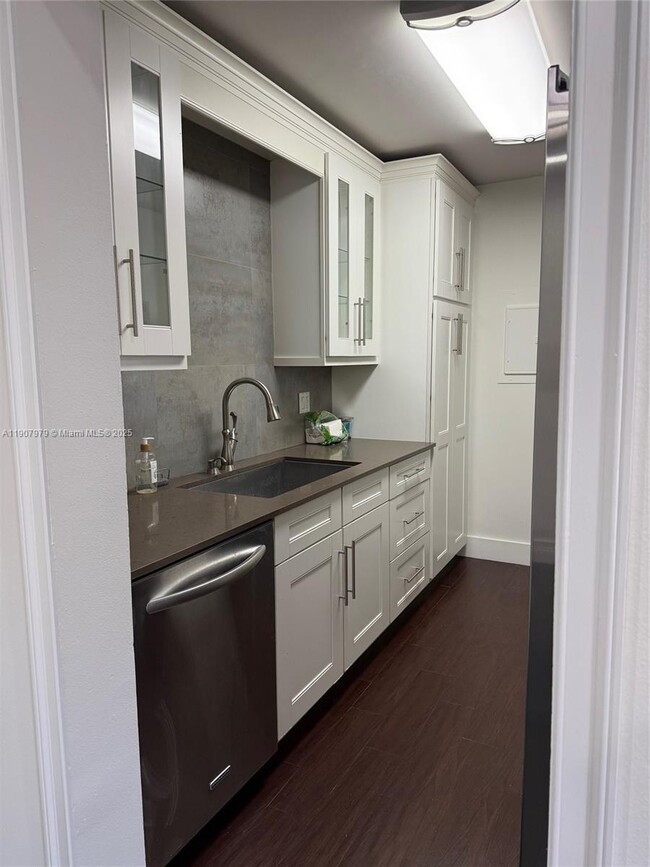 Building Photo - 7985 SW 86th St