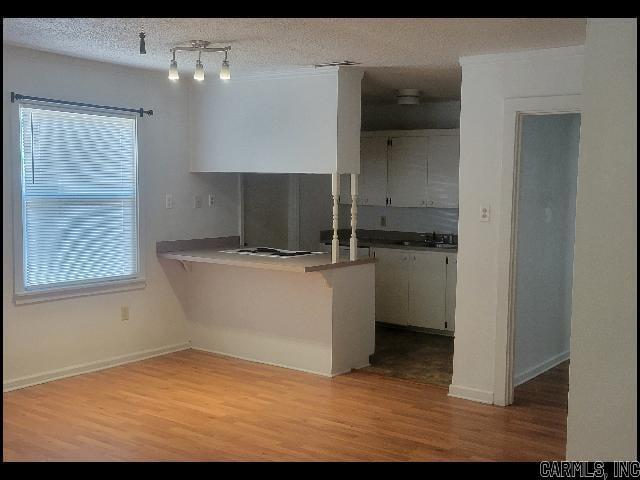 Building Photo - 1705 Lilac Cir