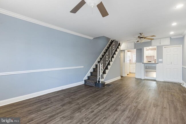 Foto del edificio - 2543 S Franklin St