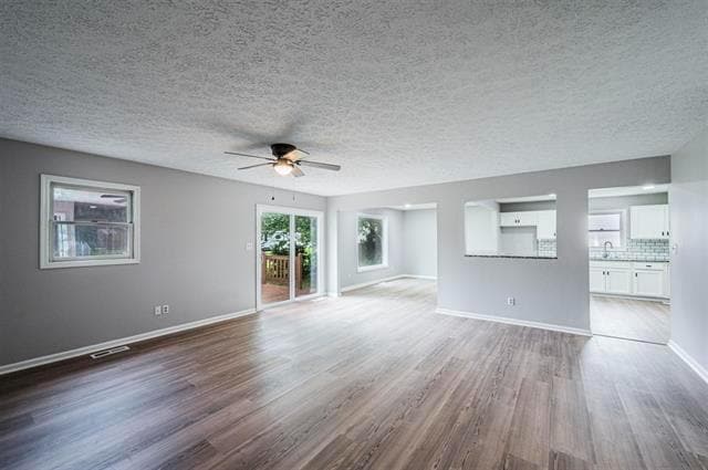 Building Photo - 1211 Derek Dr